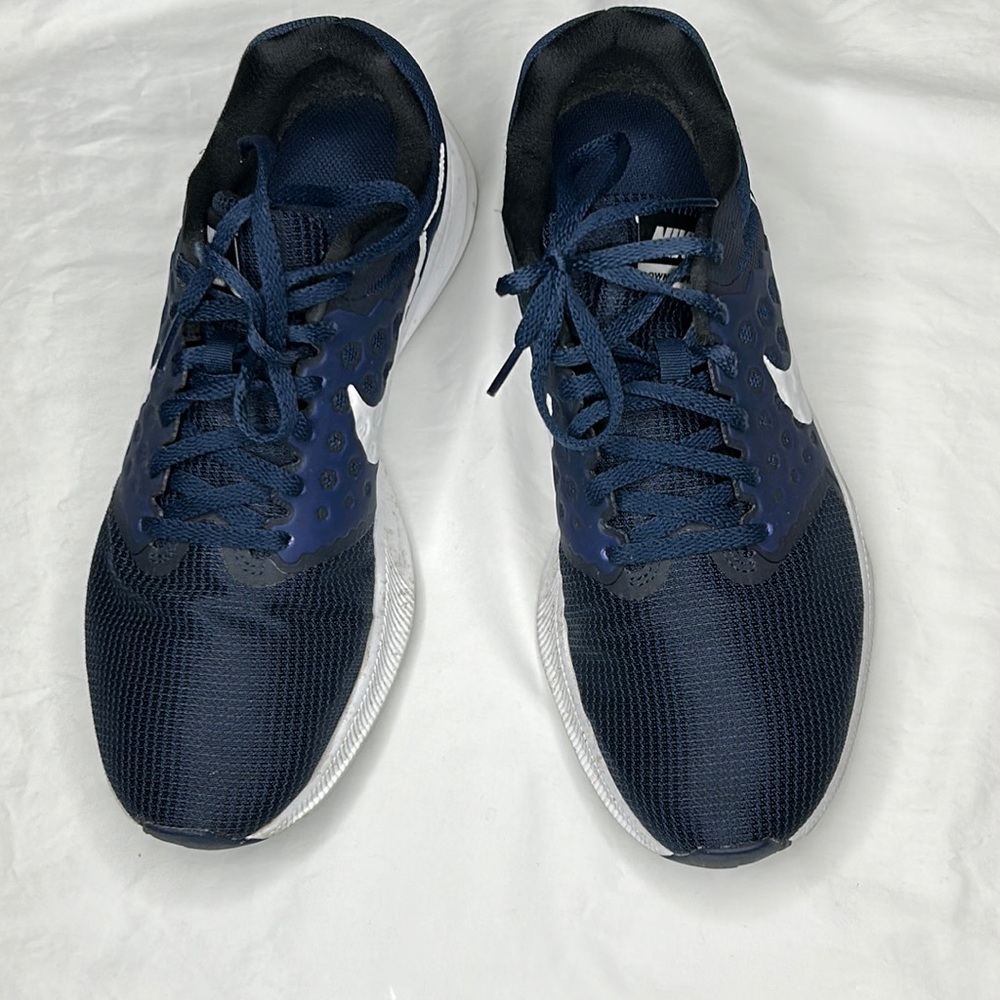 Nike Revolution 4 Blue Men's Running Shoes Size 9 Normal Wear view pics